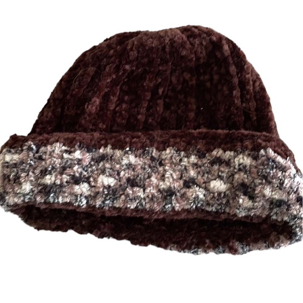 Bundle winter knit/wool hats - Picture 6 of 7